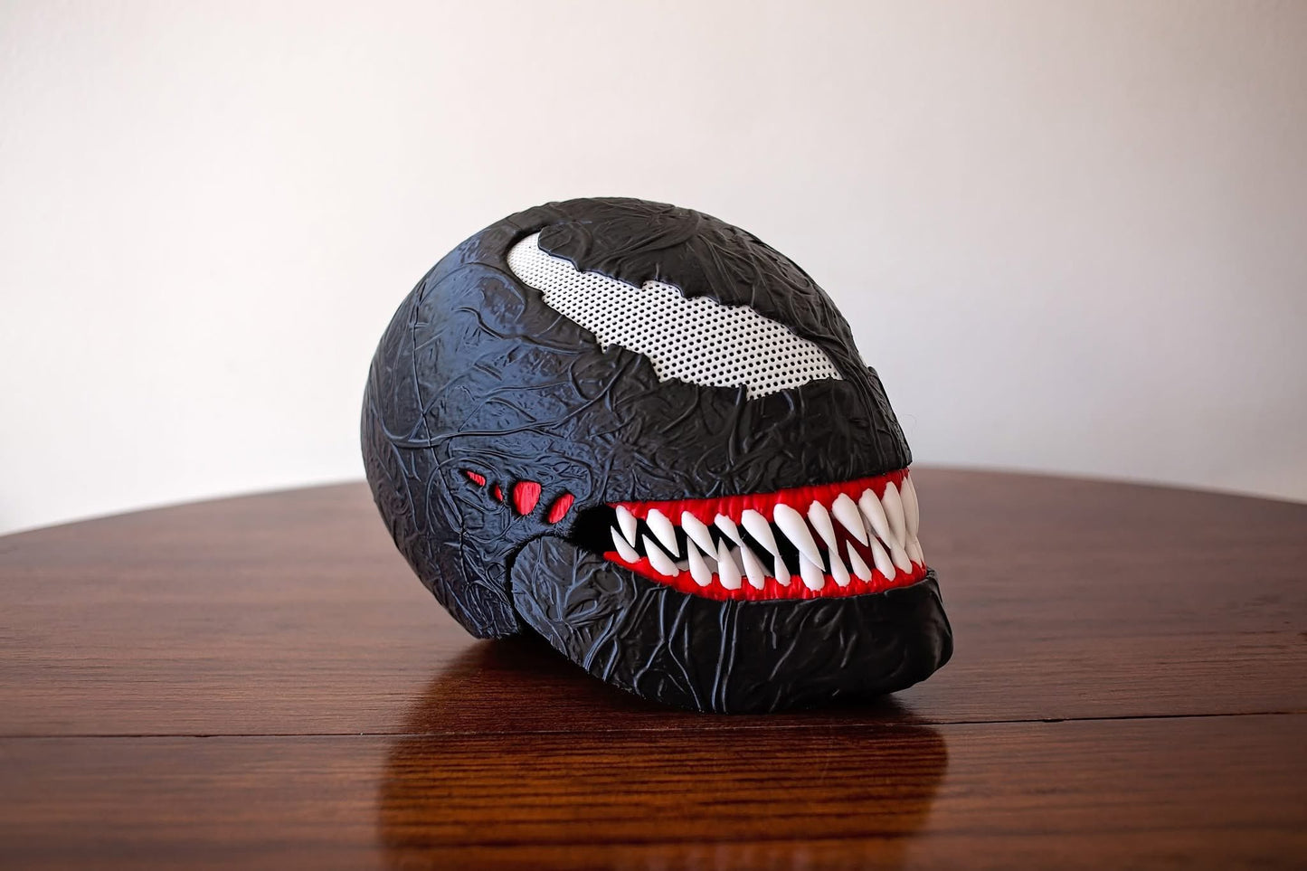 Venom-Inspired Helmet Display Piece