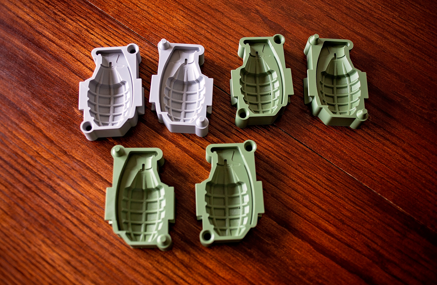 Grenade Snowball Makers